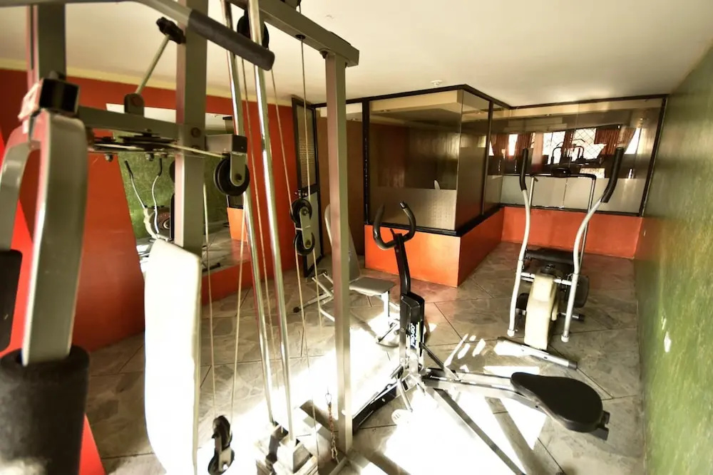 Hotel Montecarlo - Piscina & Desayuno Buffet Incluido