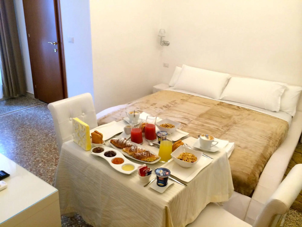 Sopi Vatican Suite Apartment