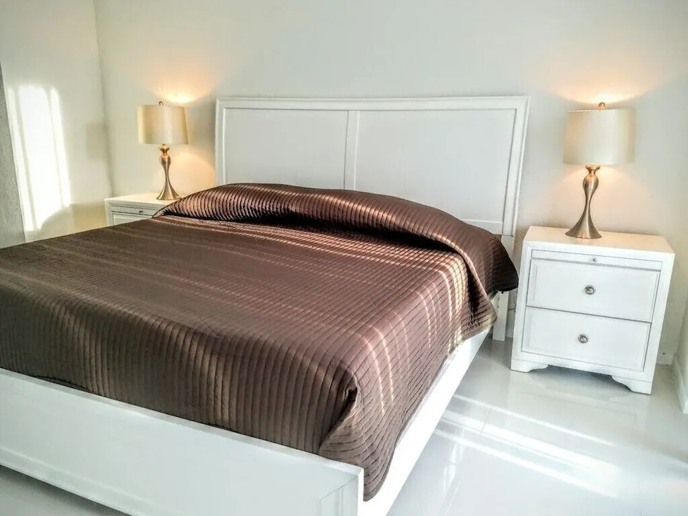 Collins Condo #211431 3 Bedrooms 2 Bathrooms Condo