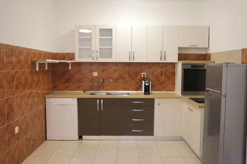 Beachfront Apartment Drazen, With Patio & Parking
