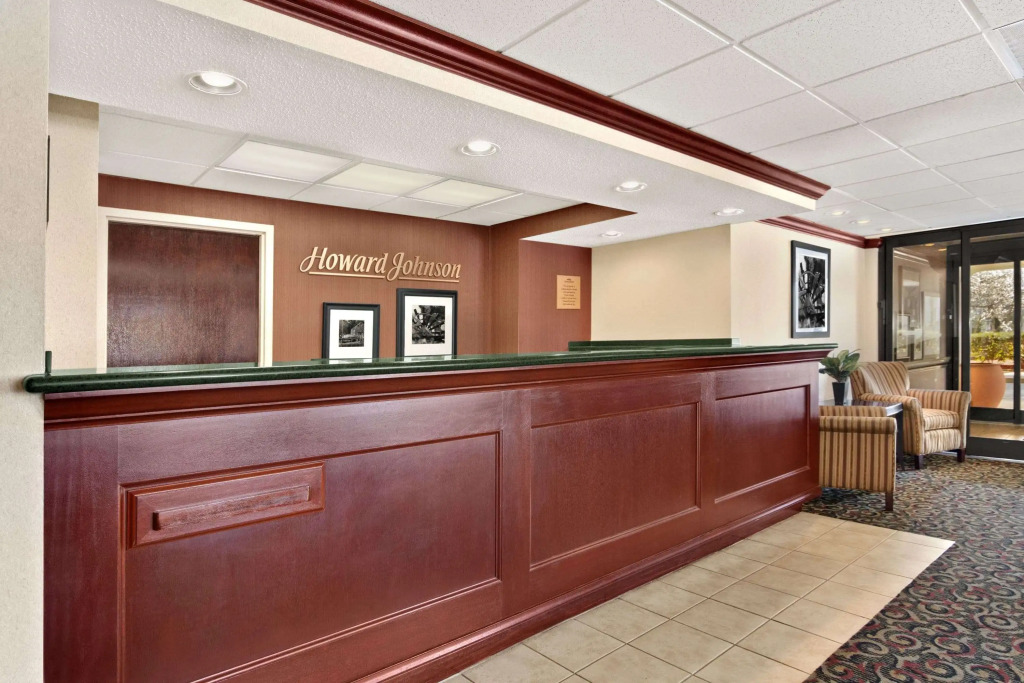 Howard Johnson Greensboro