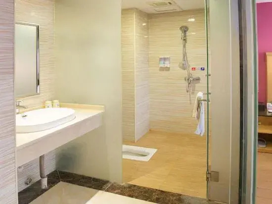 Yixuan Fashion Hotel Guigang