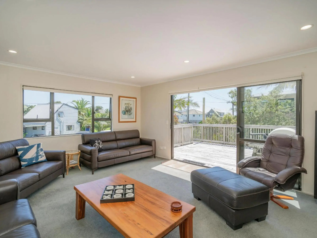 Surf Stay - Whitianga Holiday Home