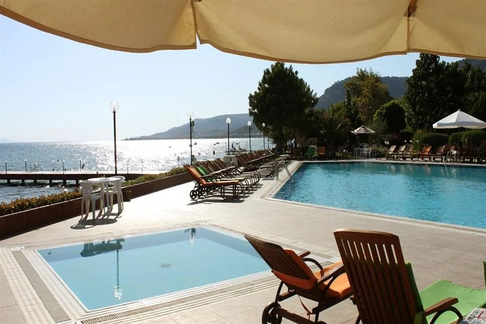Rena Hotel
