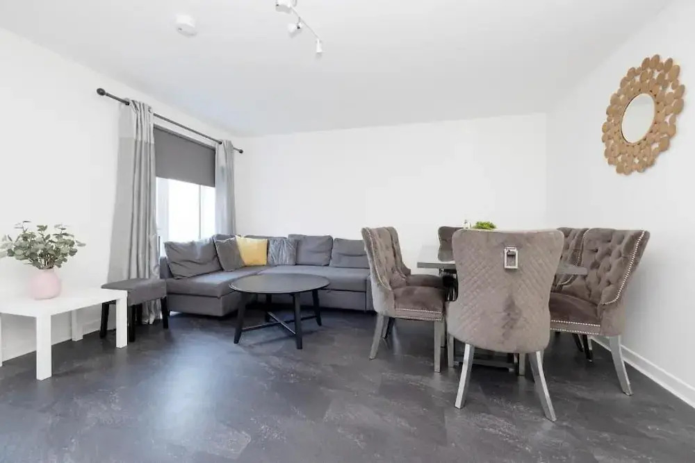 Stylish 3BR Home with Garden & Free Parking - Near O2 Academy & City Centre