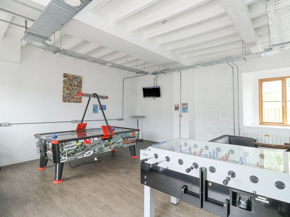 Harcombe House Rooms - First Floor Single