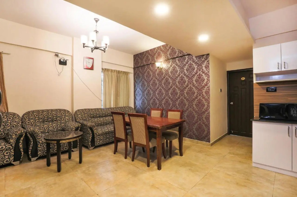 FabHotel Frazer Suites - Nr Bangalore Cantt Railway Station