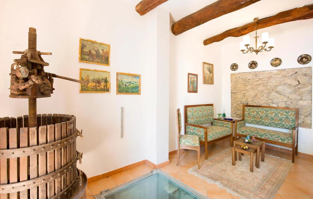 Awesome Home in Cetraro With 2 Bedrooms