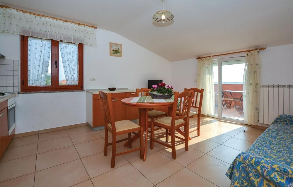 Amazing Home in Portoroz With Wifi and 2 Bedrooms