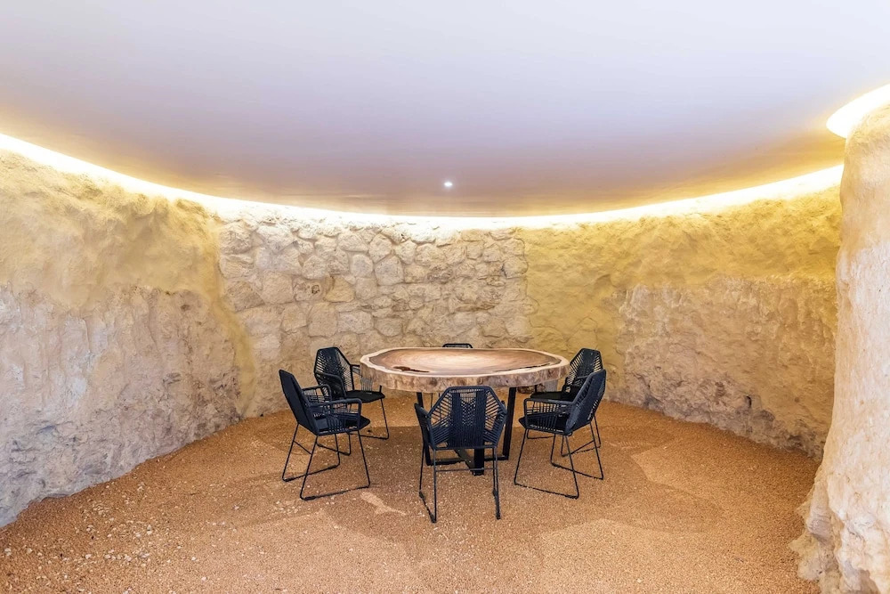 Apartment With Private Plunge Pool - Ground Floor by Sessile