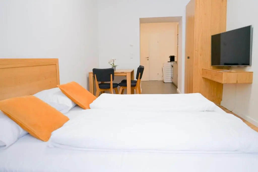 Nadland Apartments B7