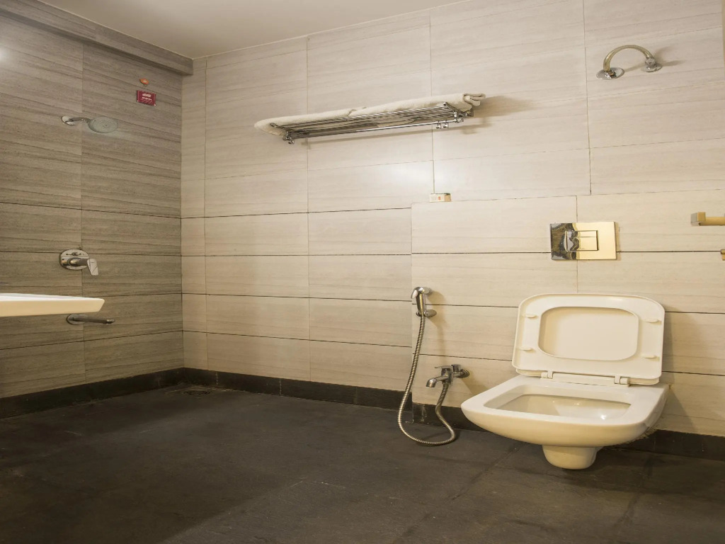 OYO 14455 Hotel Balaji Inn