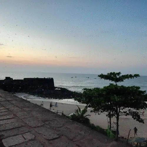 Goahomeland Candolim 3 double bed