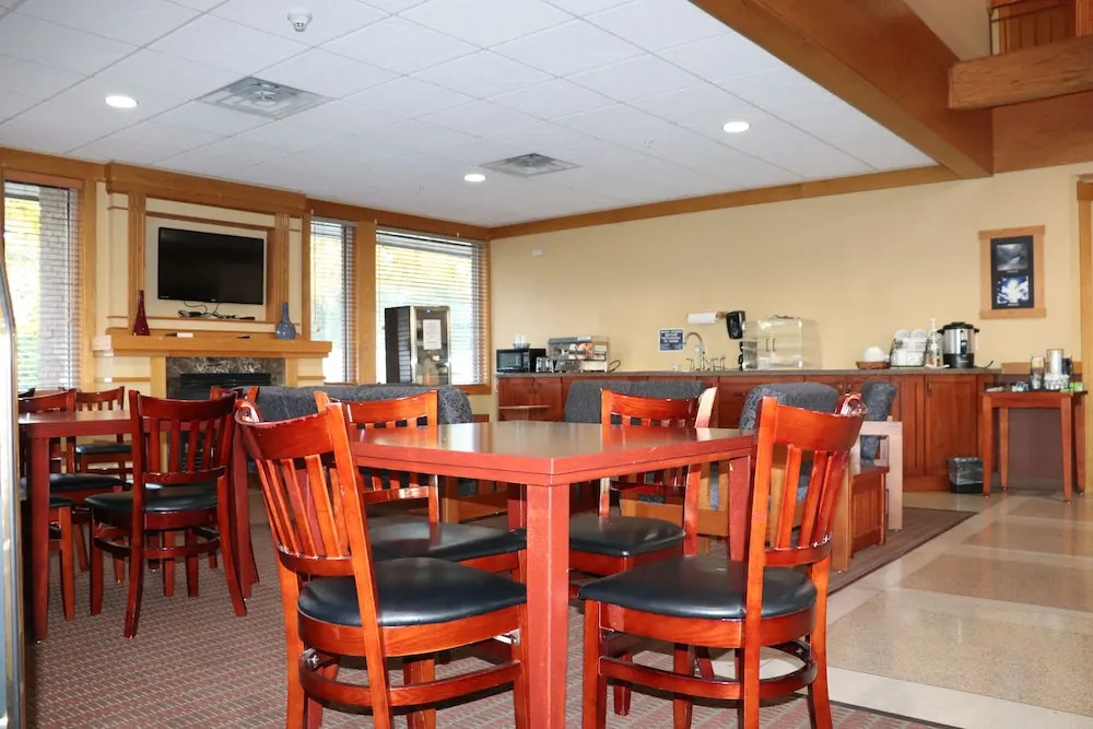 Prairie Inn Holmen La Crosse Area
