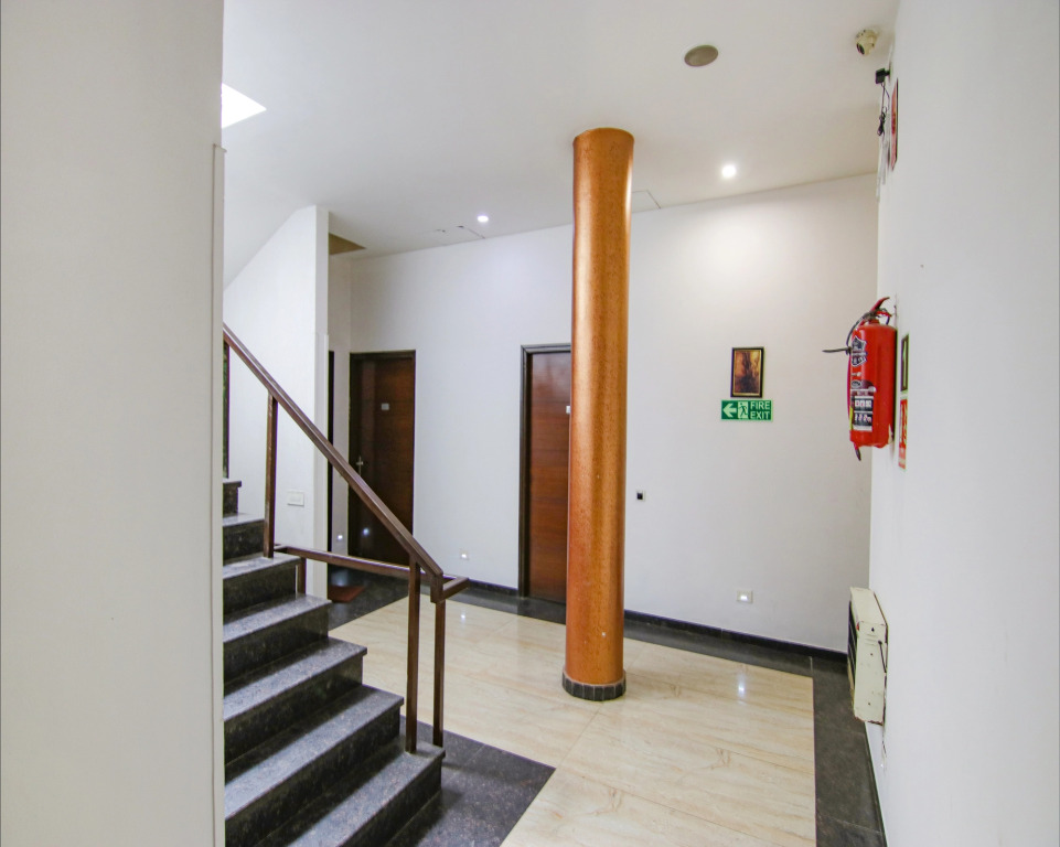 Fabhotel Citi Inn