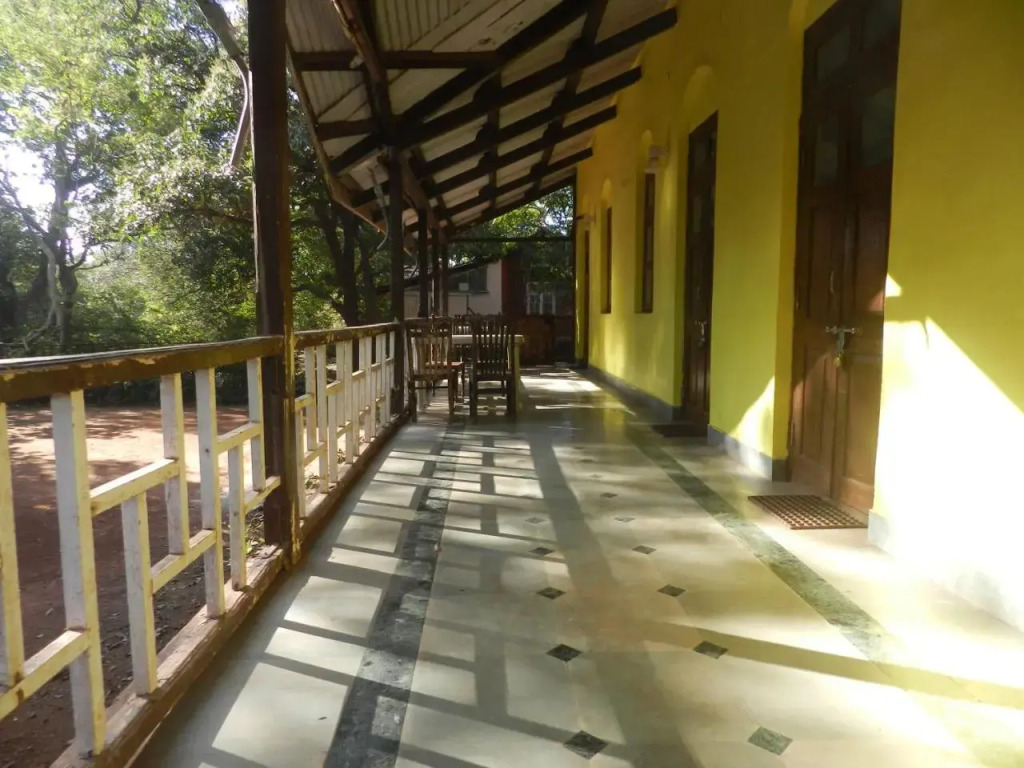 Royal Hotel