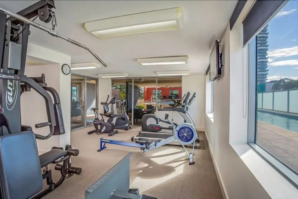 Broadbeach on the Park - We Accommodate