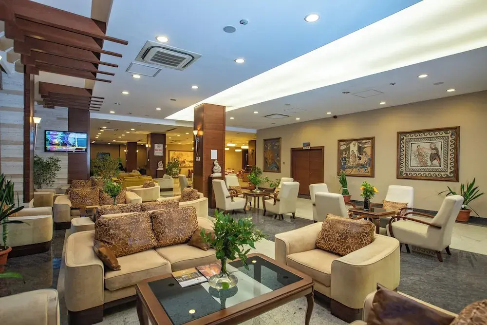 Grand Bogazici Otel