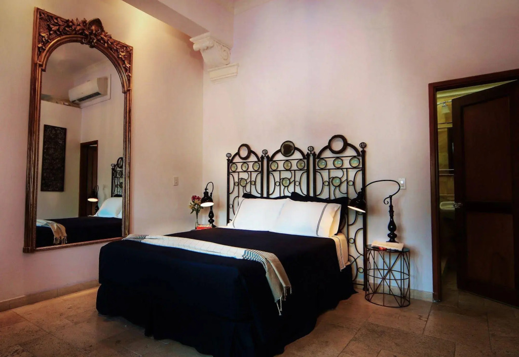 La Isabela Suites