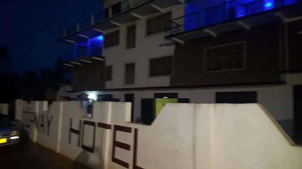 Topway Hotel