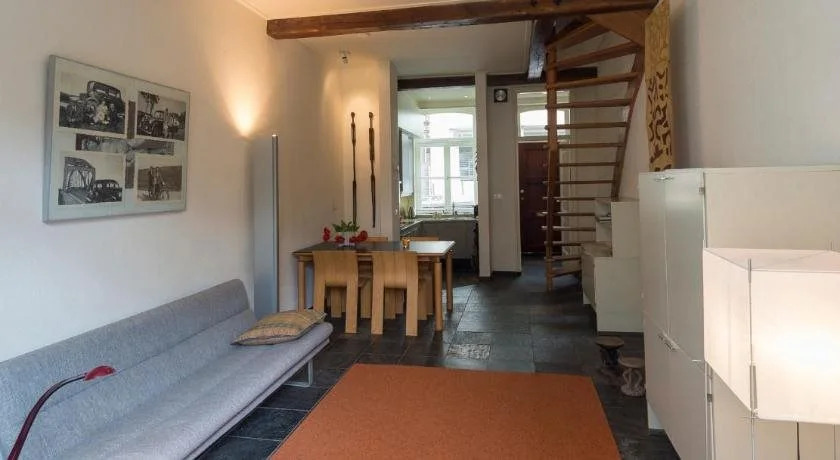 The Maastricht Treat(-y) Town House