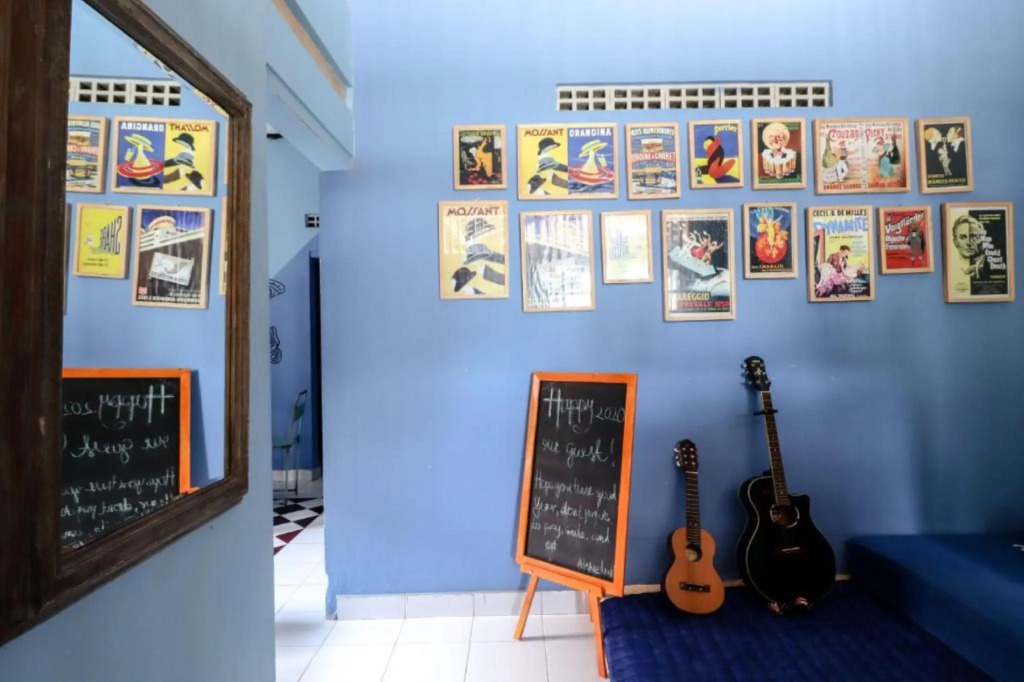 Alexiz Hostel