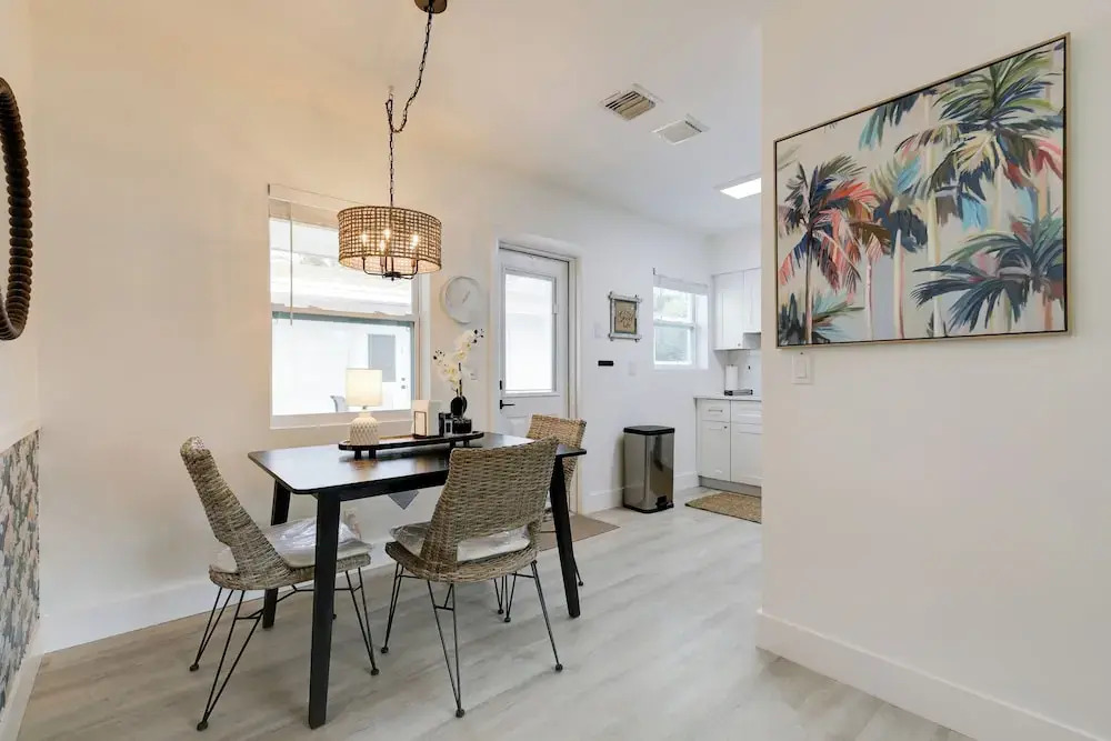 Intracoastal Getaway! North Palm Beach Apartment