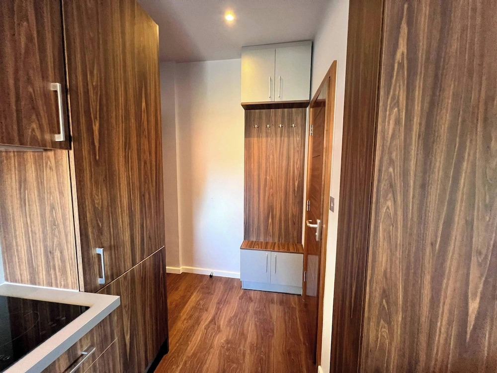 London Studio Retreat - Colney Hatch Lane