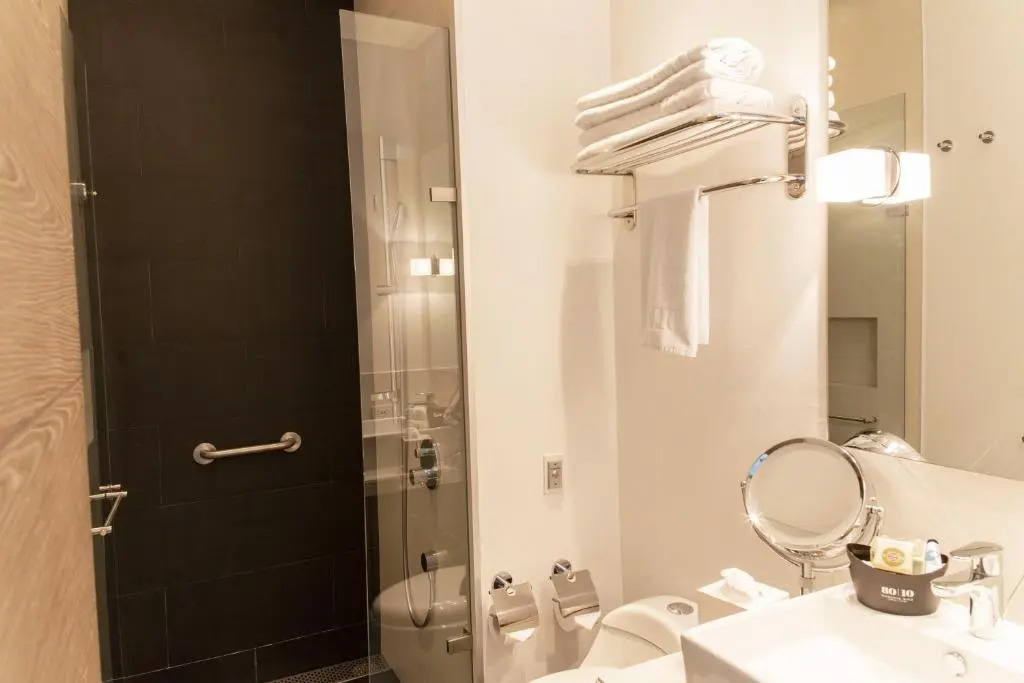 8010 Urban Living- Luxury Home Experience