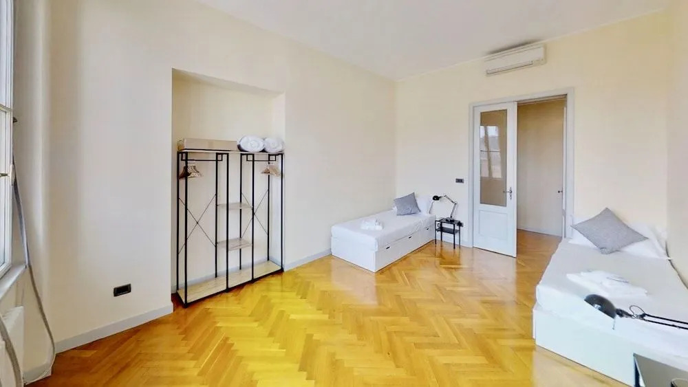 Triestevillas A/C Huge Central & Brand New - 5BR