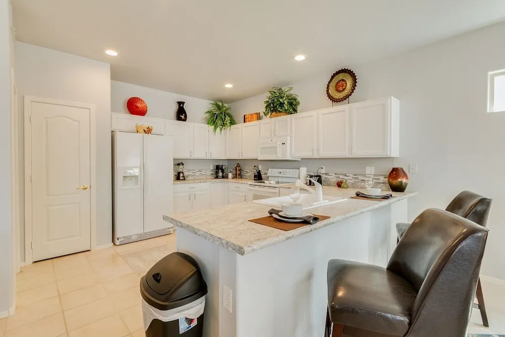 Windstream - 2 Br home by RedAwning