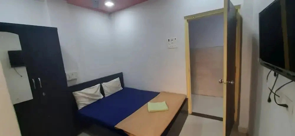 Hotel Radha krishna