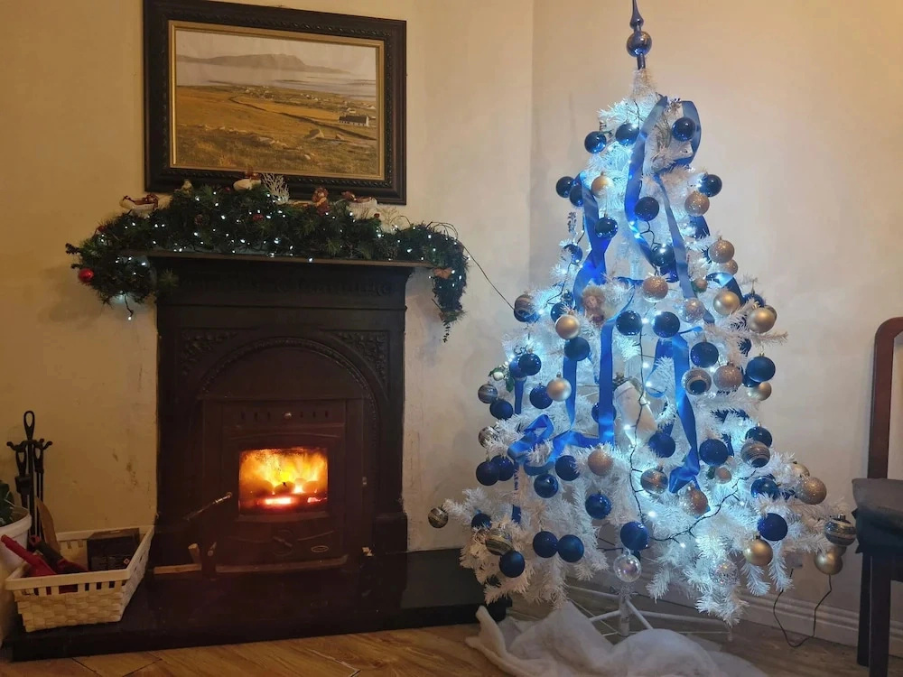 Townhouse in Belmullet, Mullet Peninsula, Sleeps 8
