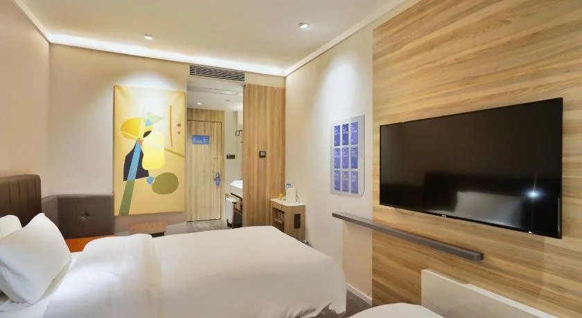 Hanting HotelHangzhou Wulinmen Hushu South Road