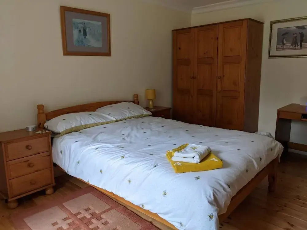 Spacious, Refurbished 4-bed Cottage nr Aboyne