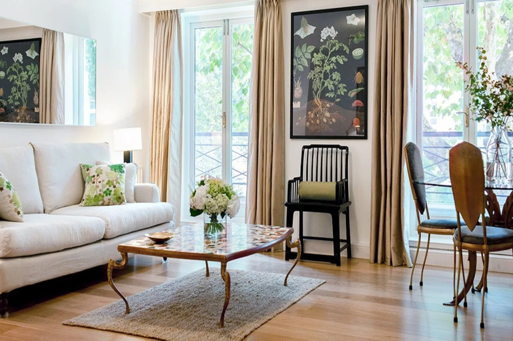 Europa House Apartments