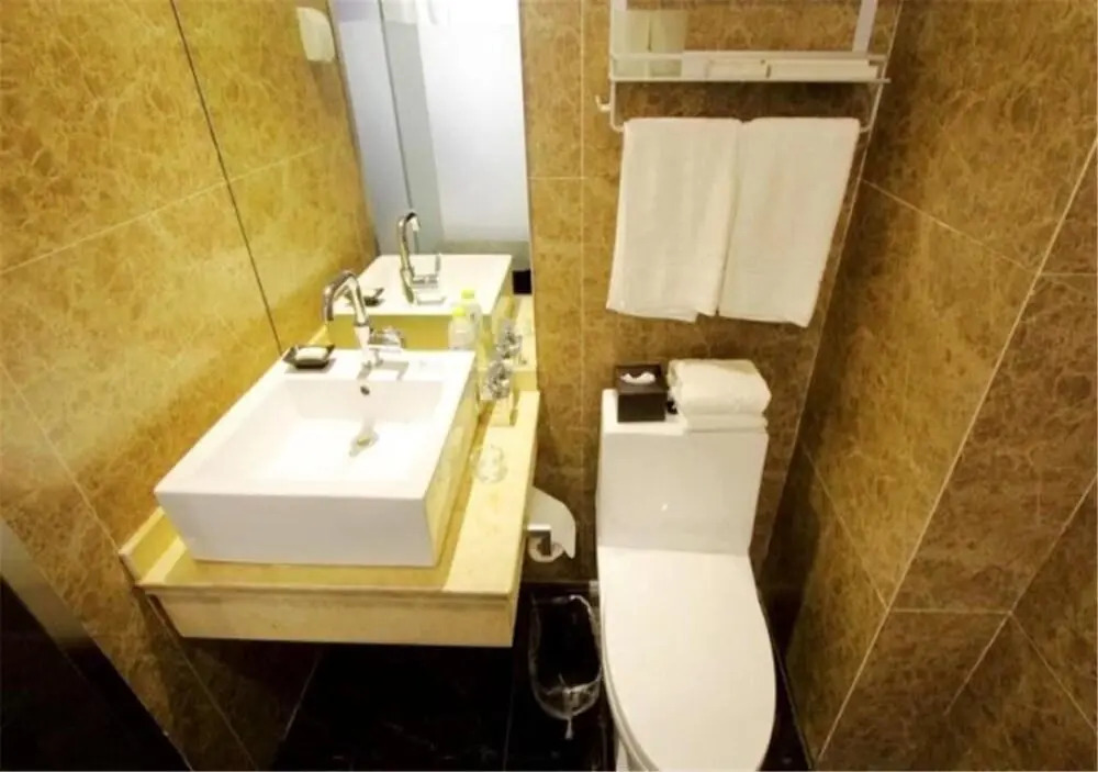 Qingdao Leyuan Hotel