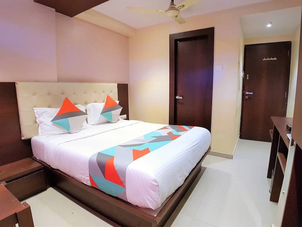 Hexa Malad Suite