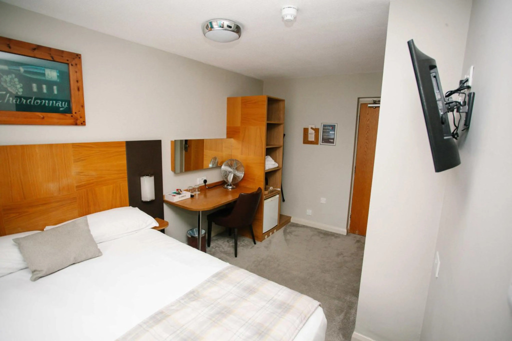 The Corner House Hotel