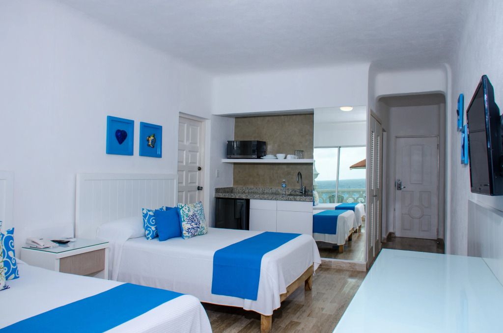 BSEA Cancun Plaza Hotel