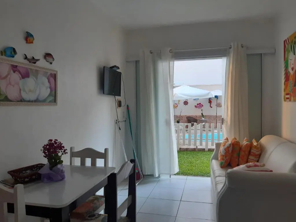 Apartamento com Cozinha Completa em Torres, Perto das 4 Praças e praia