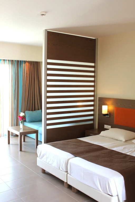 Sea Melody Beach Hotel Apartments