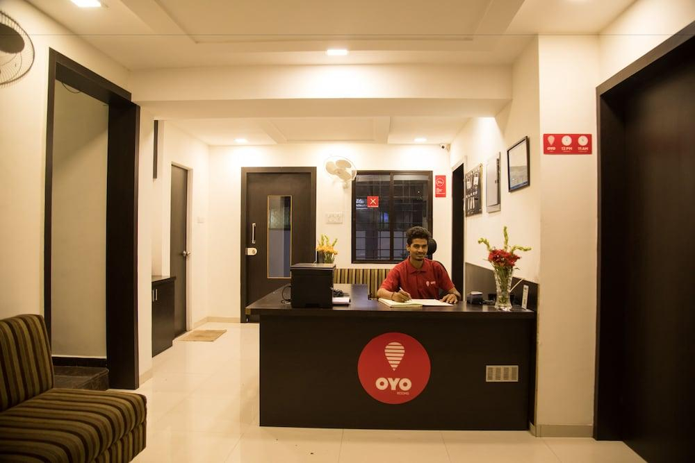 OYO 9023 Dwarka Inn