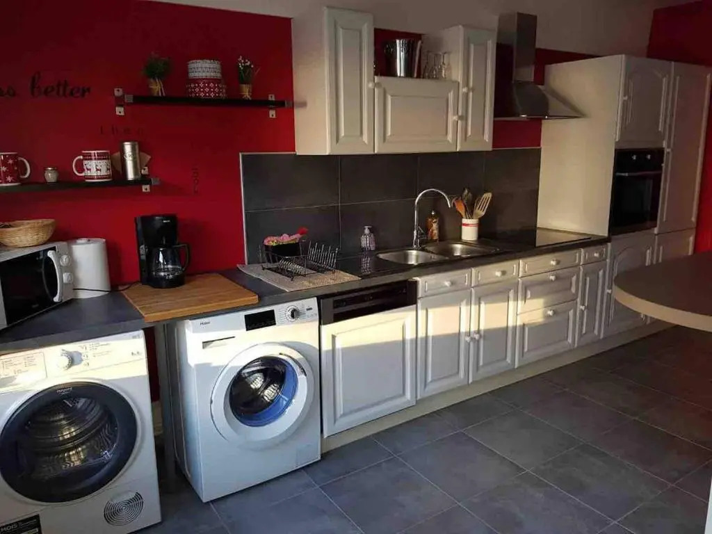 BedinReims cozy apartment parking and wifi free ideal 4 Adultes et 2 Enfants