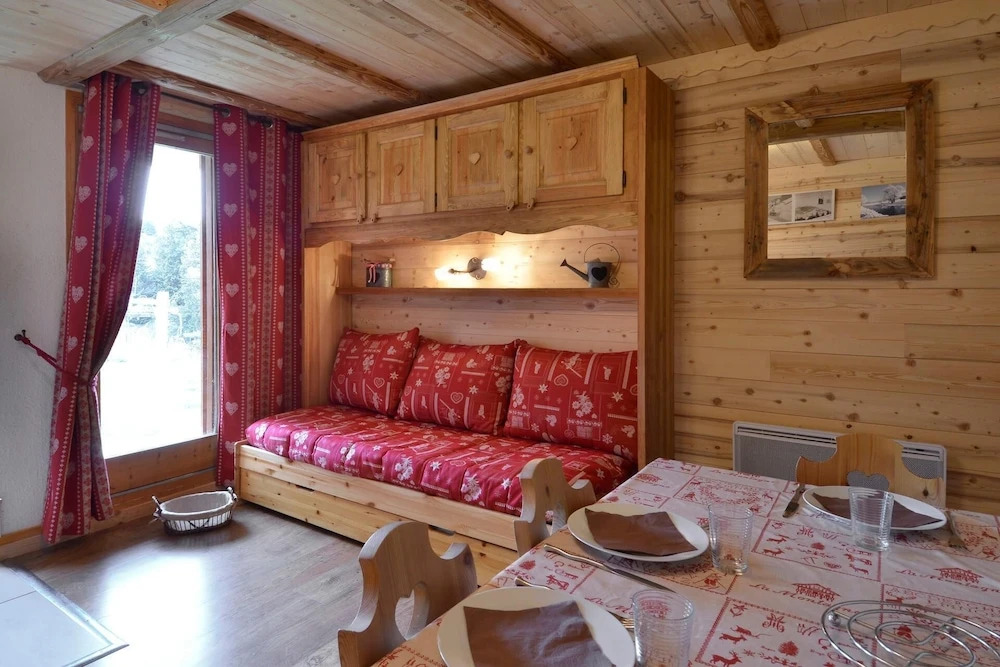 Belle Plagne Apartment for 3/4 People of 25mâ², Located on the Slopes On03