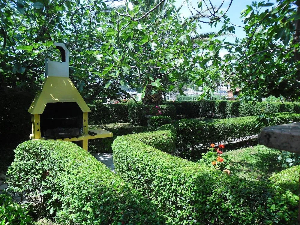 Guesthouse Mira