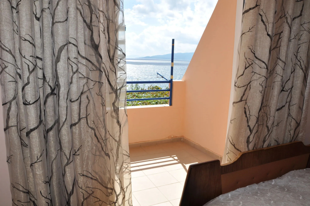 Hotel Vila Alvin & Apartments