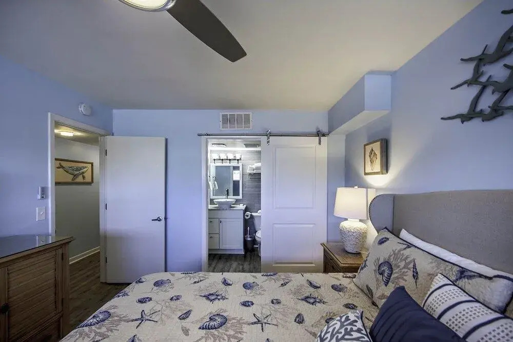 Gulf Shore Condo #117 - 1 Br condo by RedAwning