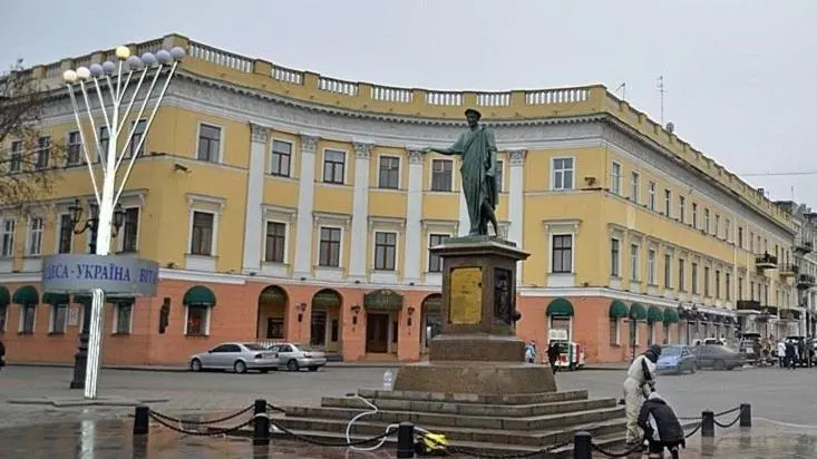 Apartment for Rent on Deribasovskaya street