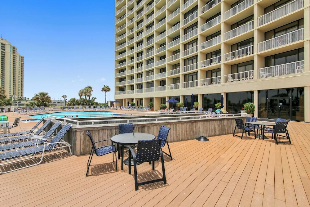 Pelican Pathway by Ryson Vacation Rentals